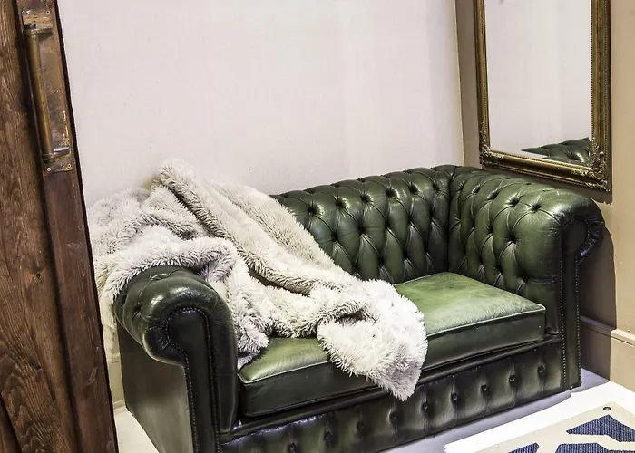 Cow Hollow